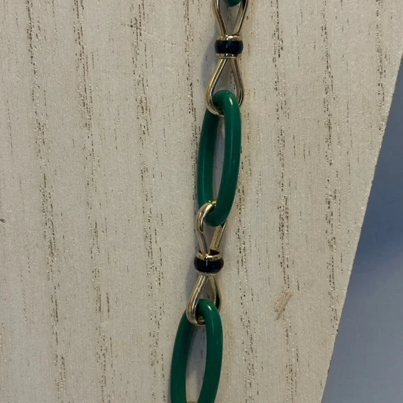 Talbots Gold Tone Green Link Necklace 38” - Picture 3 of 10